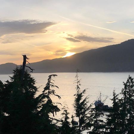 Port Renfrew Vacation Rentals Экстерьер фото